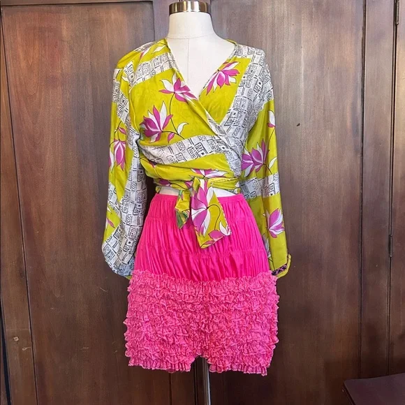 Pink Ruffled Shortie Bloomers XL - Picture 5 of 7